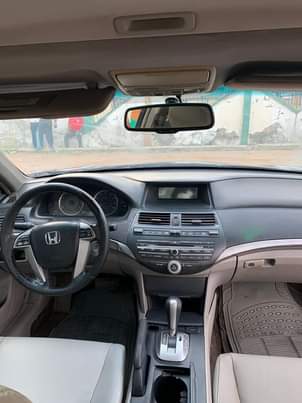 A picture of Honda accord 09