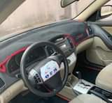 A picture of Hyundai Elantra 2008 automatic gear Oil fill needs change Leg
