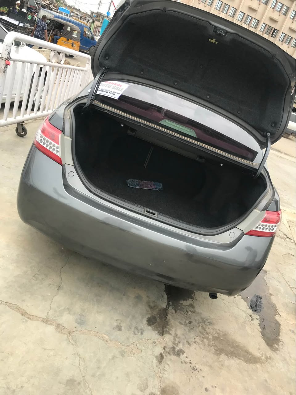 A picture of TOYOTA CAMRY 2011 Tokunbo