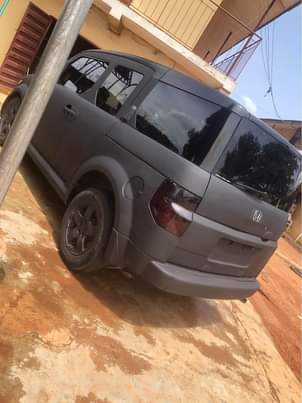 A picture of Honda Element 2007