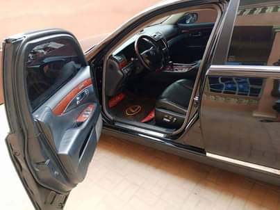 A picture of Lexus Ls460
