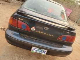 A picture of Toyota corolla 2002