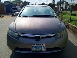 A picture of Honda civic 2007 model Engine is smoking Gear is good