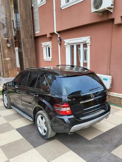 A picture of ML350 4MATIC