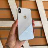 A picture of IPhone X gb64