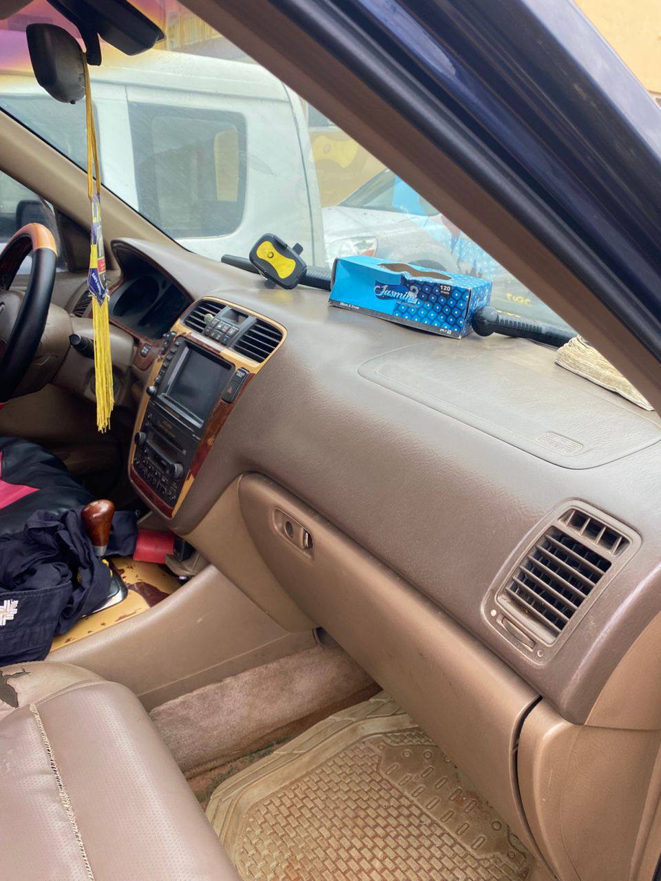 A picture of First body 05 MDX acura