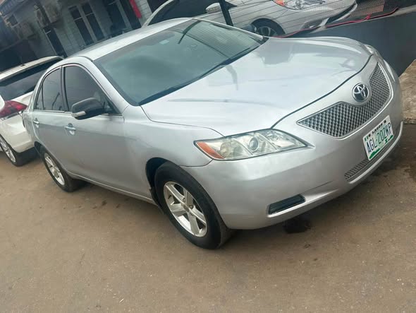 A picture of 2008 Toyota camry