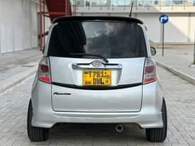 A picture of TOYOTA LAKTS