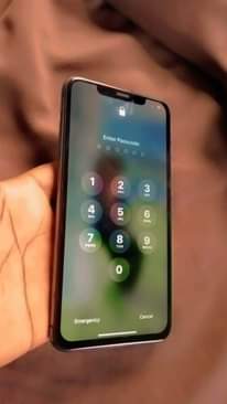A picture of Clean IPhone X Xmas 256gb