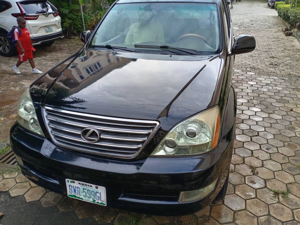 A picture of Distress distress distress Gx470 2006 model with an untampered engine
