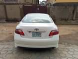 A picture of Toyota Camry SE 2009 08103497110