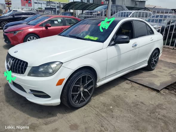A picture of Barely used Mercedes Benz C300 2010