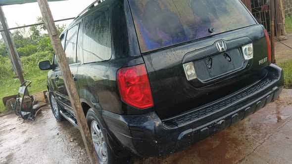 A picture of Honda Pilot 2005 model 08101444821
