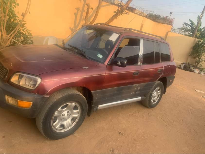 A picture of Toyota RAV4 1999 model everything working perfectly fine 07068489579
