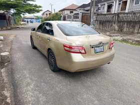 A picture of 2010 keyless XLE toyota camry for sale very sound 2