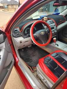 A picture of Toyota Camry 2010 SE