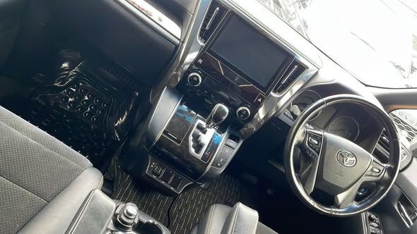 A picture of Toyota alphard velfire 2018