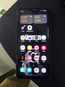 A picture of Samsung a30s