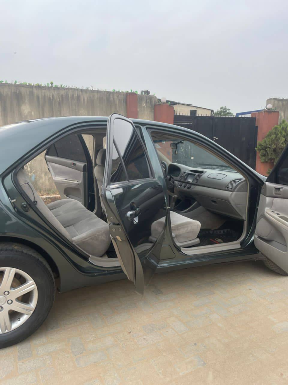 A picture of Clean Toyota Camry