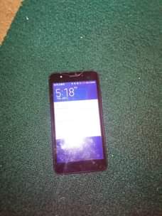 A picture of Nauza simu Tecno R7