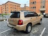 A picture of 2005 Toyota Highlander