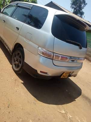A picture of Toyota Gaia