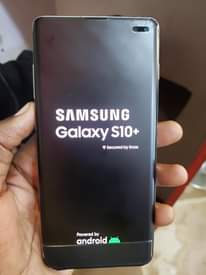 A picture of QUICK DEAL SAMSUNG S10 AT 290000
