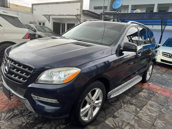 A picture of 7MONTHS REGISTER MERCEDES BENZ ML350 4MATIC 2013 PURE FIRST BODY