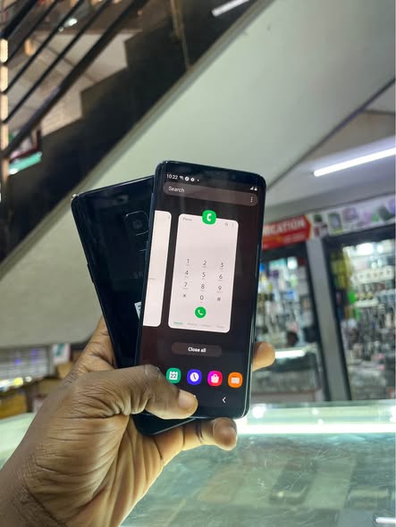 A picture of Galaxy S9 64gb 350k 0701707265