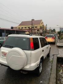 A picture of Honda CR V 2002