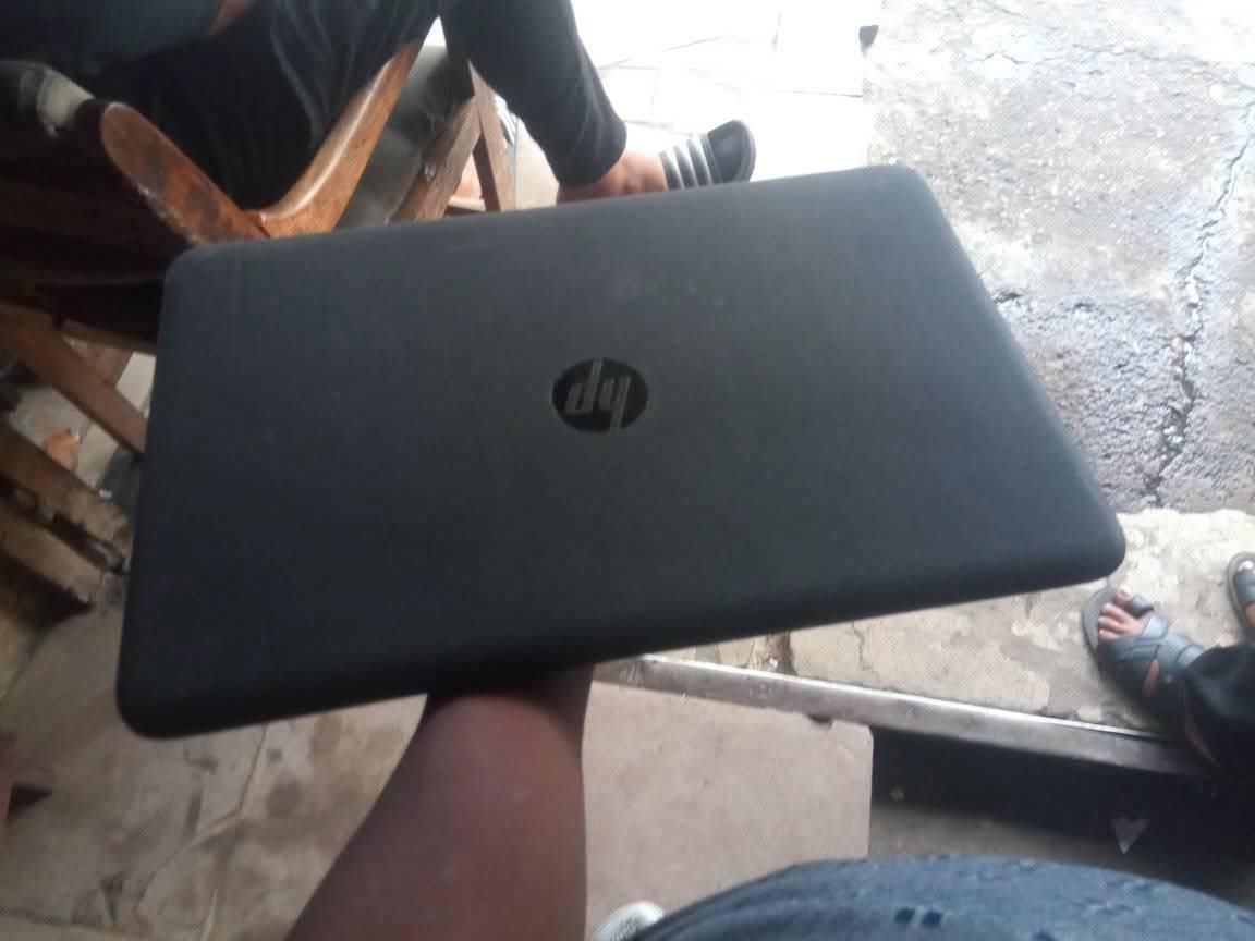 A picture of Grade one UK and London use fairly used Laptops