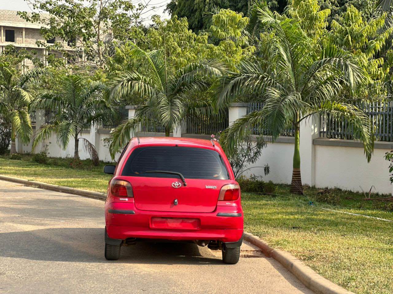 A picture of 2004 Toyota Yaris