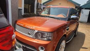A picture of Very Clean and Sound Range Rover HSE 2012 Model First