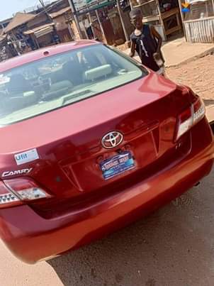 A picture of 2011 Toyota Camry 300