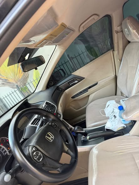 A picture of Honda accord 2013