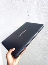 A picture of NAUZA laptop Toshiba satellite