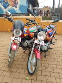A picture of Bajaj CT on
