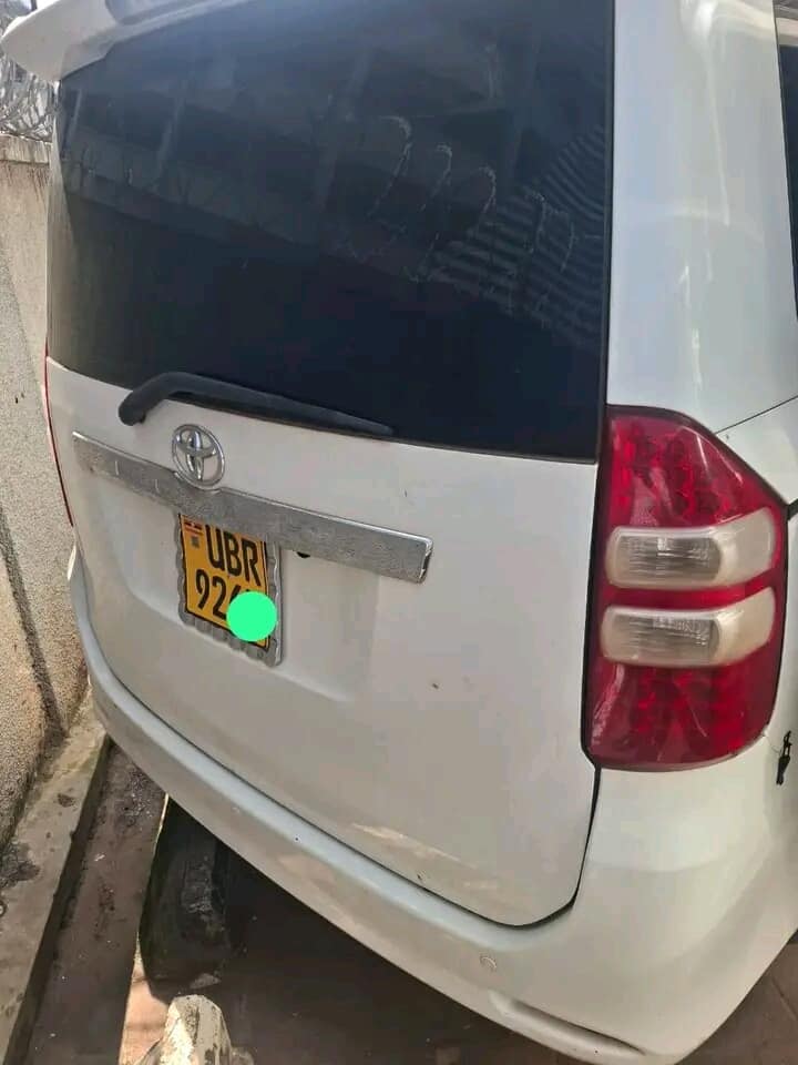 A picture of NOAH 27 5M CALL 0701488581 WHAT S APP 0776417404