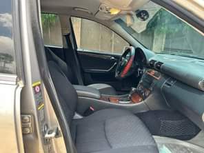 A picture of URGENT SERIOUS BUYERS ONLY Foreign used Mercedes Benz C230 Whatsapp