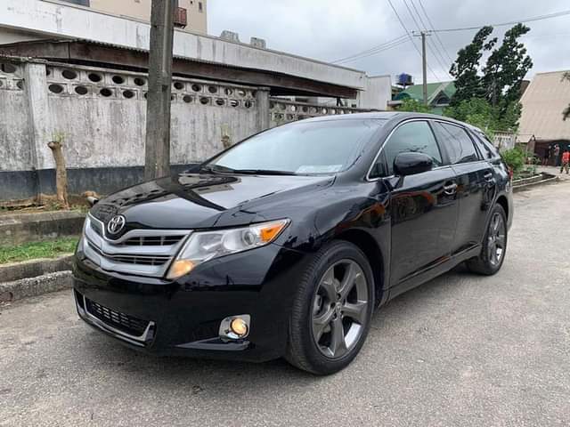 A picture of  PRE OWNED 2011 TOYOTA VENZA AVAILABLE FOR PICKUP 