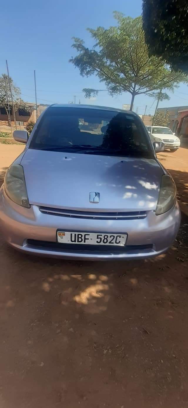 A picture of Toyota passo