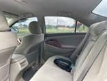 A picture of toyota camry LE 2007