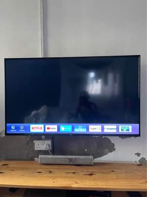 A picture of Evvoli Smart TV 50
