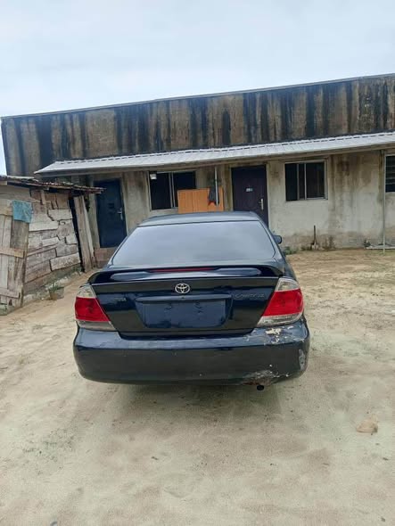 A picture of Tokunbo standard 2005 Toyota Camry