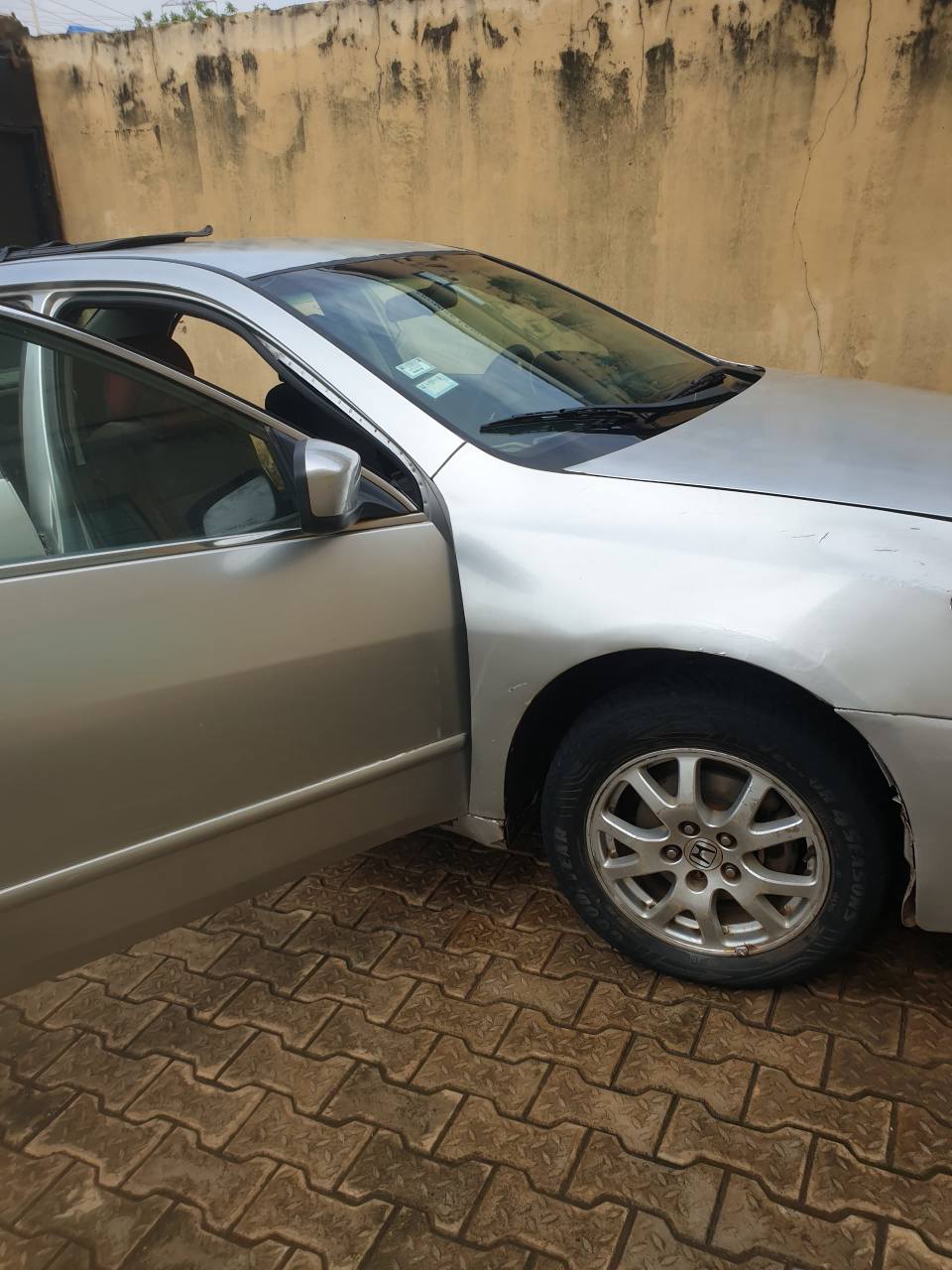 A picture of Honda Accord EOD 2005