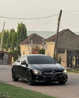 A picture of Car