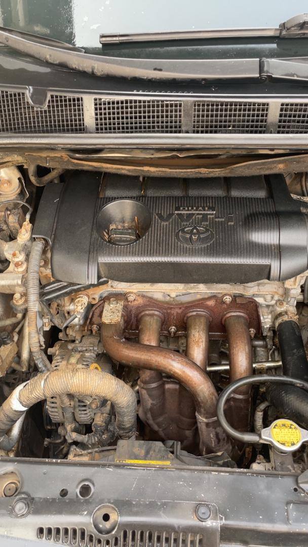 A picture of Toyota sienna