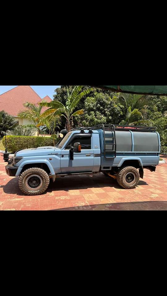 A picture of Landcruiser 2014 for sale engine 1vd diesel cc4500 full ac
