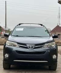 A picture of 2016 TOYOTA RAV4