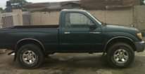 A picture of Toks Toyota Tacoma 1999model For 630 000